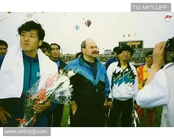 外国足球明星名字翻译的趣味探索与文化差异解析 外国足球明星名字翻译的趣味探索与文化差异解析